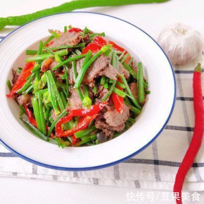 巨下饭|#巨下饭的家常菜#韭菜花炒酱牛肉
