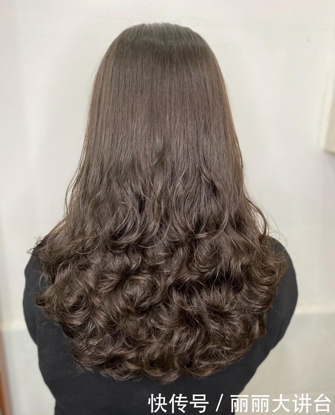 烫发|秋冬发型别乱剪,新时尚发型19款送给大家,洋气时尚好打理