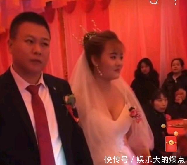新郎太有福!婚礼现场新娘丰满身材惹台下嘉宾羡慕!这才是旺夫相