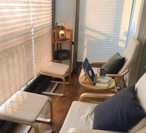 小窝|韩国人的温馨小窝,简洁利落的家居布置,房间不大却越住越大