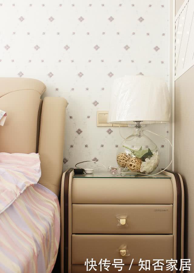 床头柜|老婆非要在客厅打榻榻米柜子，邻居都说头次见，忍不住晒一晒