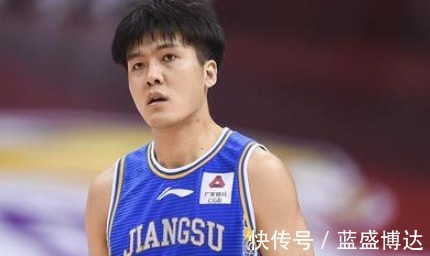 球队|CBA三消息辽宁新外援办签证,广厦效率霸榜首,黄荣奇砍准三双!