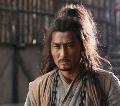 傻大个#5个版本的林冲,前三位都演成了傻大个,只有他才是真正的经典!