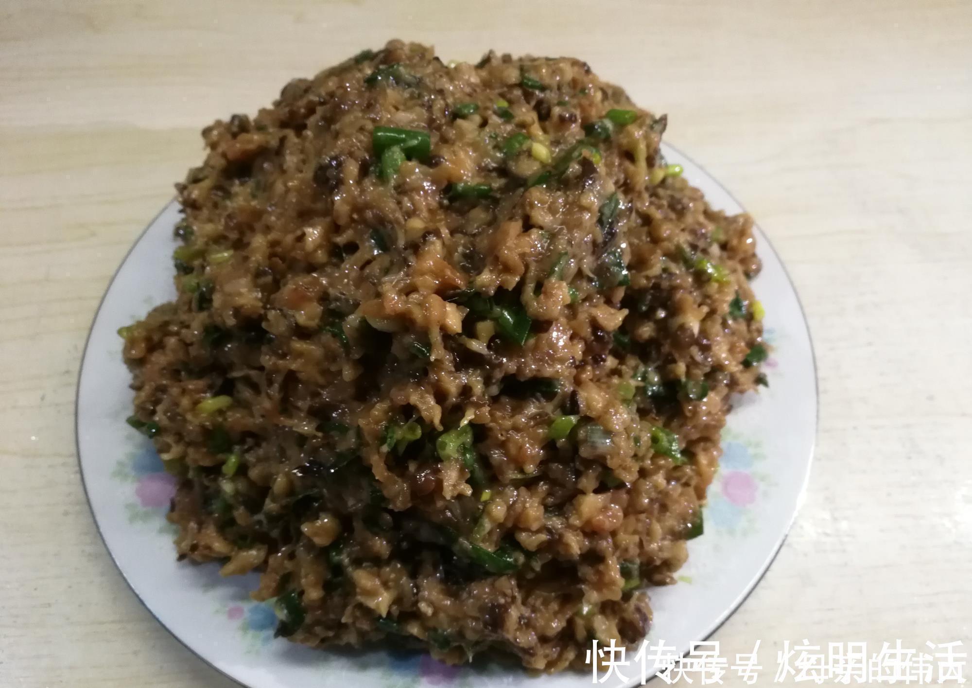 肉馅|用香菇包饺子不是越新鲜越好吃，选对做对，饺子馅才能鲜美又好吃