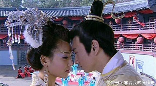 不清不楚|她出生优渥嫁入天家,死后尸骨未寒,丈夫却跟小姨子不清不楚!