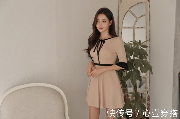 时尚|女神孙允珠高清时尚搭配：绯色下午茶温润娇柔甜蜜衣裙
