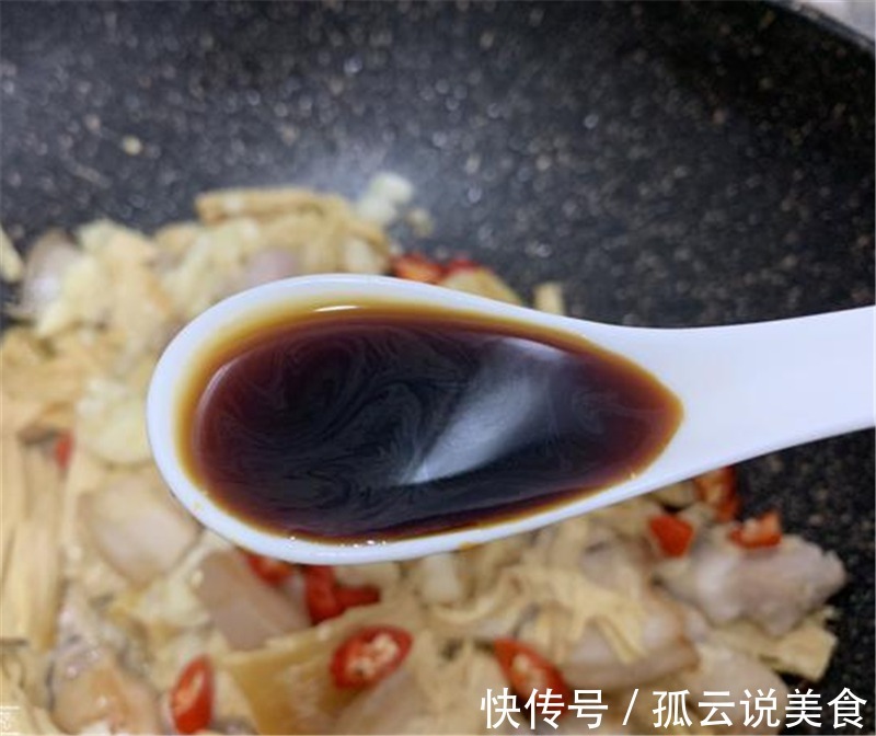 五花肉和它搭配，酥香柔嫩，下饭一盘都不够！