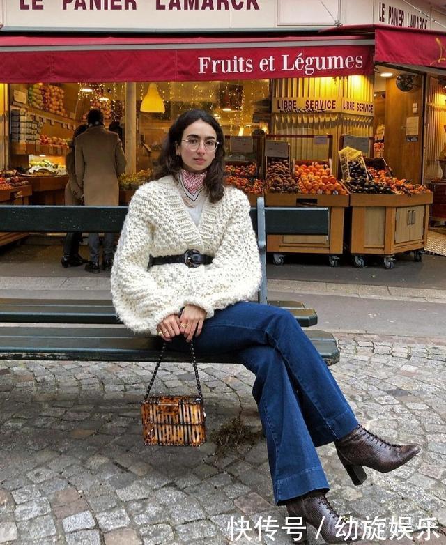 3种牛仔裤穿法,不露脚踝也显腿瘦,保暖时尚都有了