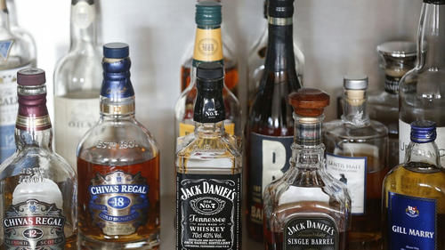 愉悦|肝病的“催化剂”,与酒精无关,这个坏习惯,很多人却都改不掉