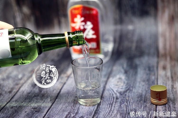 买白酒,咋选粮食酒,10块钱1瓶能喝?最全白酒标号在这,收藏吧
