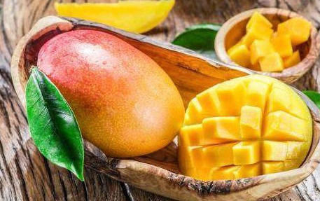 食物|女性到了中年常吃三种食物，健脑益智，软化血管，延缓衰老