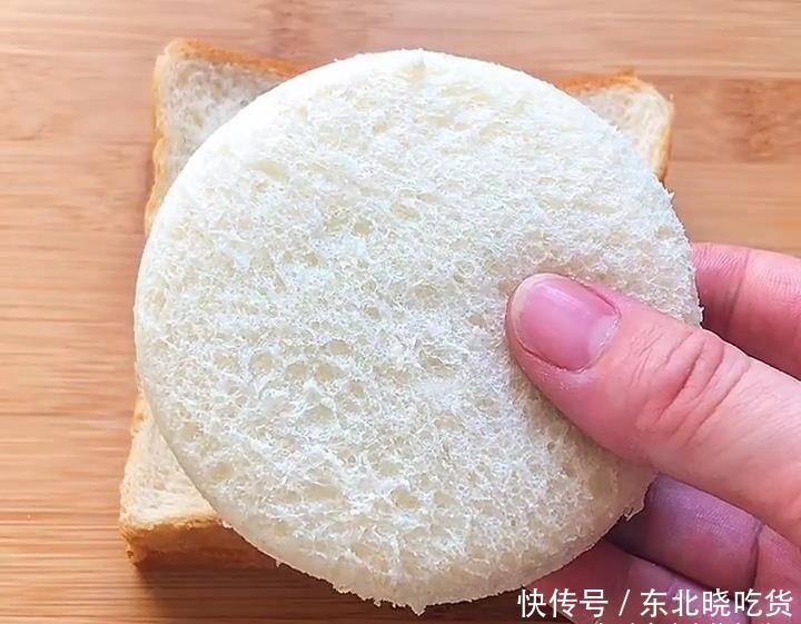 假期在家,做孩子爱吃的小吃,香软可口,味道好极了,大赞