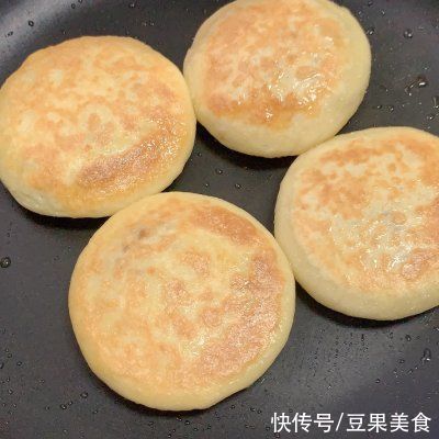 山药红糖馅饼别再炒着吃，学我这样做，孩子抢着吃