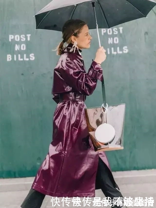 气款 奔三奔四女人,背包别寒酸!这3种“老气款”要避开,易像大妈