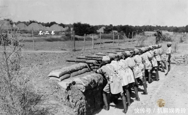 于20世纪初|老照片:被英国殖民下的印度,镜头下的助纣为虐的印度士兵