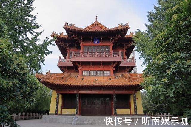 决口!梁山周围没有水,为什么《水浒传》还要写“800里水泊梁山”?