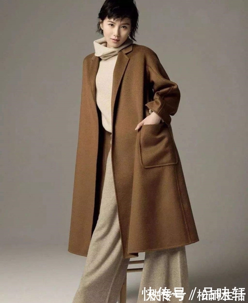 短发女孩 女人穿大衣还在配裙子？俗！学明星这么穿，实在美