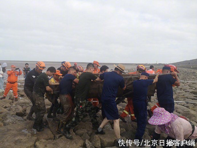 方列|一场关乎生命的救援！浙江台州警民合力紧急营救搁浅鲸鱼