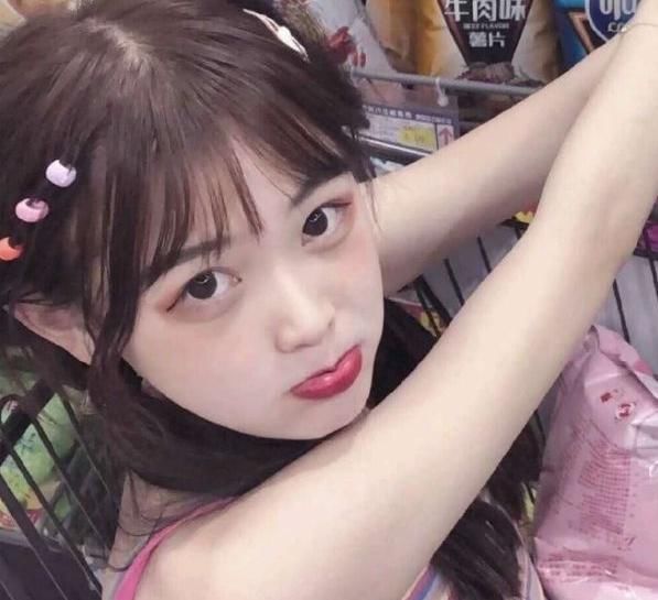 苹果肌|00后女孩脸上有这3大标志,标准的“仙女脸”,坐等暗恋的男生表白吧