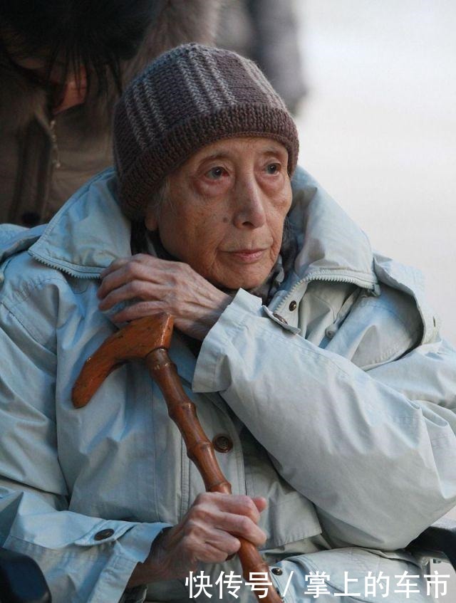 他是《青春之歌》余永泽,戏中与林道静成婚,晚年遗憾患老年痴呆