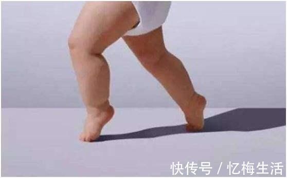 宝宝|宝宝什么时候可以站立，竟与遗传有关这两大误区，看你中了吗