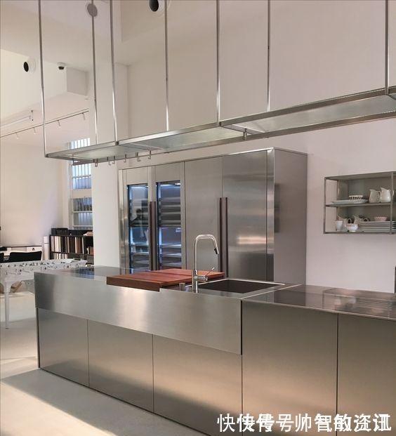 厨房|厨房台面装修有讲究,大理石过气、不锈钢太low,聪明人都这样装