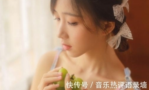 相思扣!婉约秋词十二首:水中载情愁不尽,花下相思扣心魂