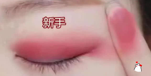 新手|同样是化妆,新手VS大佬,网友这就是人与人之间的差距吧!