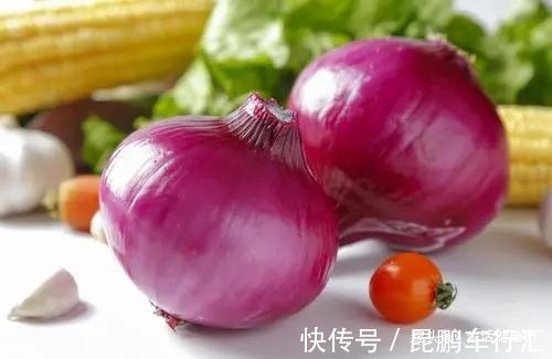 木瓜|血压高不能碰洋葱?医生建议:若想降压,5物不妨列入饮食清单!