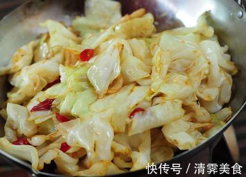 炒土豆丝|手撕包菜,先焯水还是先浸泡都不对,掌握3点,包菜又香又脆