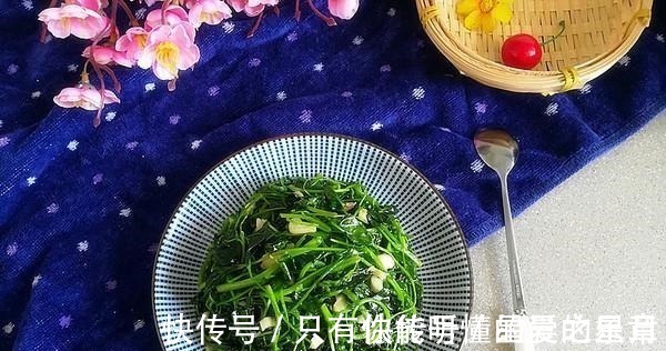 维生素k|这种草被称为“肝脏解毒王”,坚持每天吃,身体肝毒全排光!