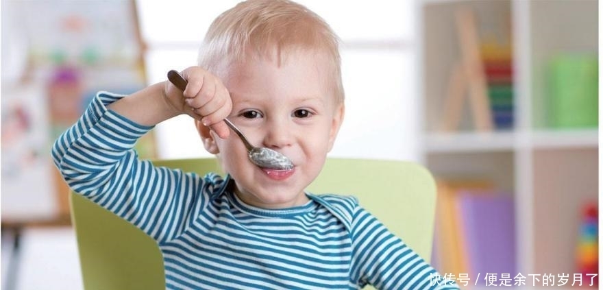 孩子|这几种宝宝发育迟缓的表现,父母要及时发现,别把孩子耽误了