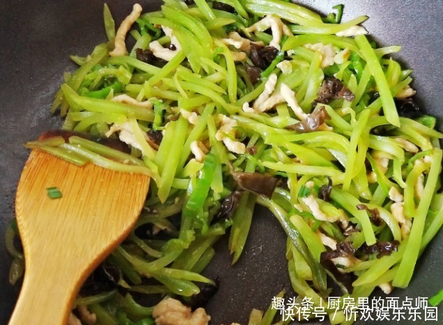 叶酸|这菜叶酸含量高,每天炒一盘,清脆可口,多吃不长肉,肌肤又水嫩