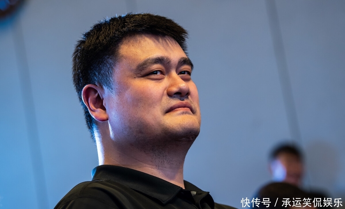 姚明|大反转!权威专家解读耐克事件,违约在先无权索赔,姚明这下赢了