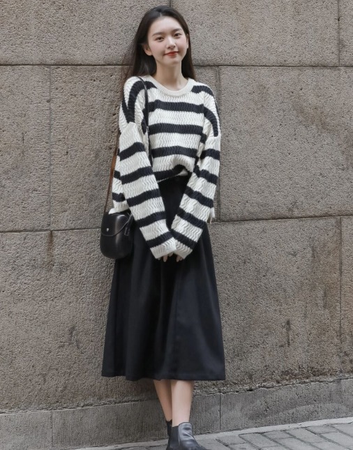 黑白色|降温后不要乱穿毛衣,学会这几款“一衣多穿”,回头率百分之两百