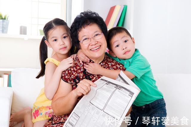 回家|岳母照看外孙子3年突然生病,女婿:赶紧送回家吧,不然麻烦大了