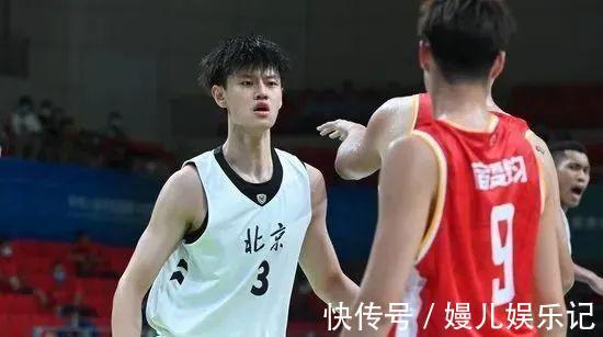 nb第一场就爆!又扣又帽!打崩NBA落选秀!他真是中国男篮的未来