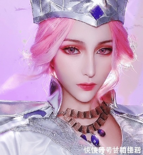 井野|还记得cos过比比东的崎娜吗这次又cos火影女团,C位井野最惊艳