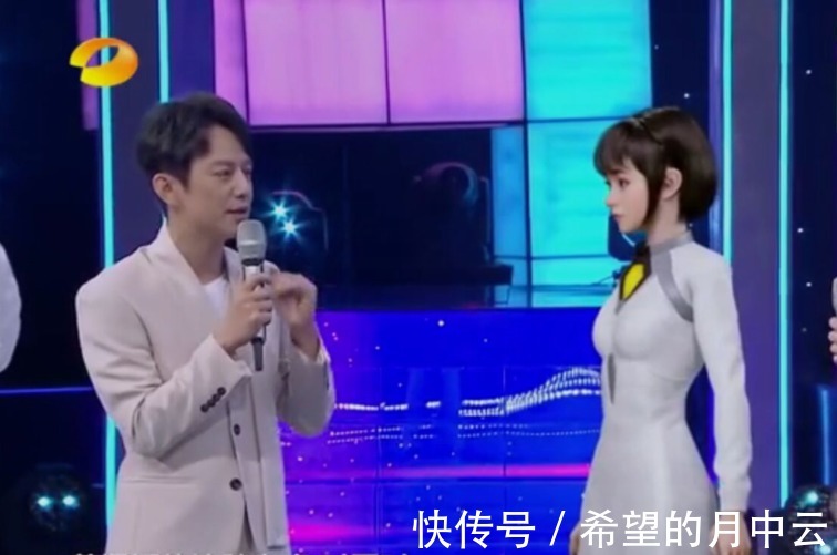 《你好星期六》首播获差评,小漾刻意模仿谢娜,还要何炅帮忙圆场