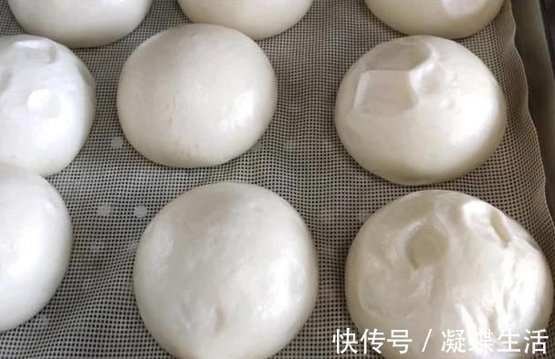 为什么馒头蒸好了,取出来之后会回缩成死面?原因居然是因为这个