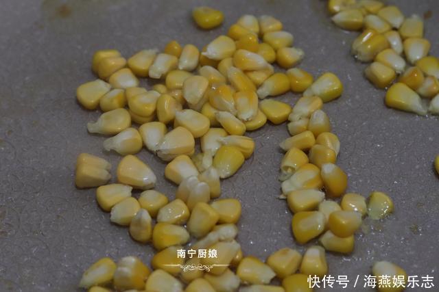 把方便面|好吃到哭的方便面做法,口感丰富营养足,做上一锅都不够吃