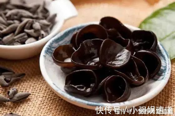 男孩|17岁男孩,一天跑8次厕所,医生分析诱因,一种肉吃太多惹的祸