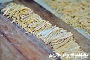 爱吃面食一定要收藏，学会这种懒人做法，筋道柔软，比手擀面好吃