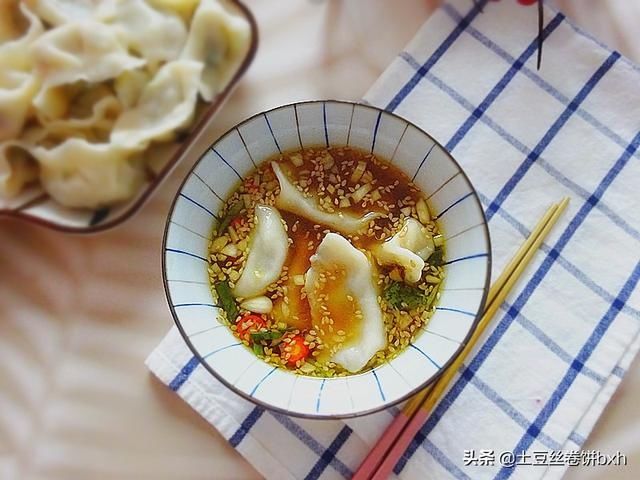 早餐|最近早餐迷上它，半小时就上桌，热乎乎真舒爽，开胃又顶饱