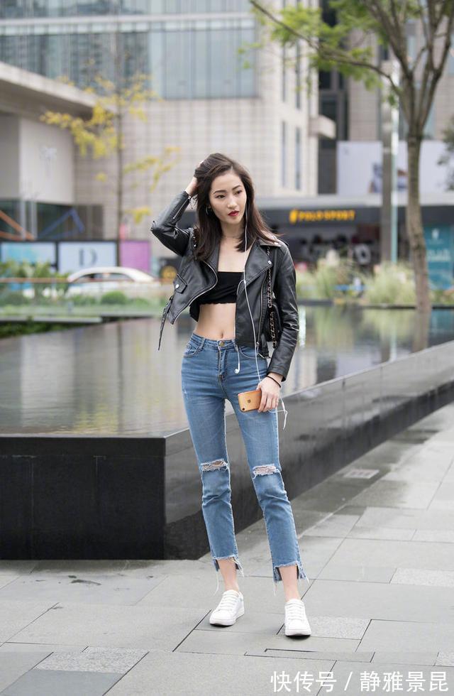 搭配 小姐姐露肚脐简约搭配,小蛮腰让自己美出新高度