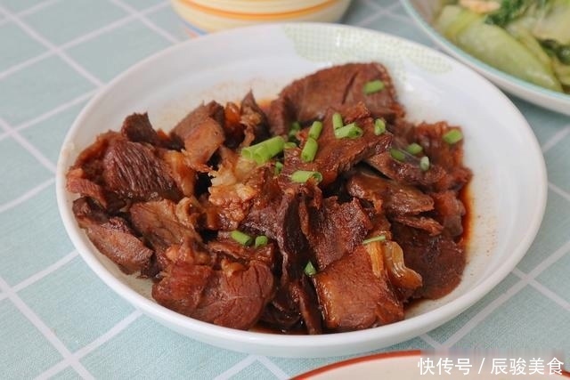  晒晒一家三口的午餐，有肉有海鲜，热量低营养足，全家都爱吃