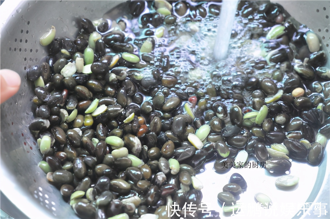 一日三餐|夏天湿气重,补药一堆,不如吃此物一块,清爽粉糯,凉吃更带劲!