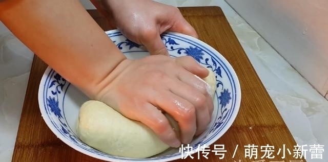 过年餐桌必备小零食，30岁的我头一见，香酥掉渣，全家都抢着吃