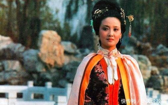 此人才是红楼梦中的大佬,表面老实内心狡诈,将王熙凤耍得团团转