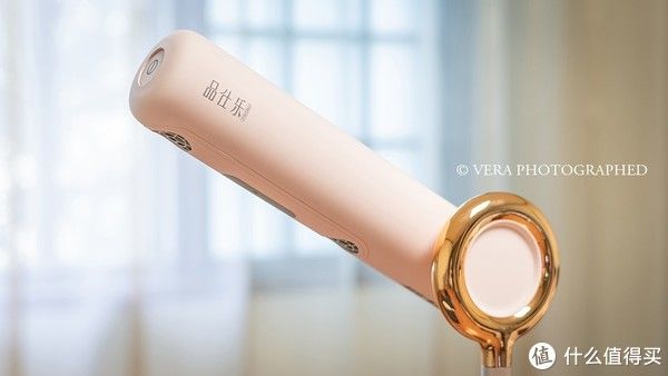 边吹头发边玩游戏，还不用依靠猪队友？